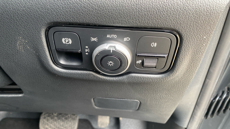 Mercedes-Benz Vito L2 Diesel Rwd 116CDI Select Van 9G-Tronic